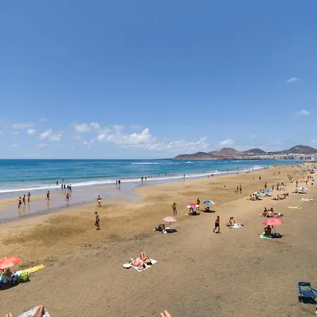 In Palmas Near Playa De Canteras Сasa de vacaciones Las Palmas de Gran Canaria